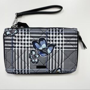 NWOT Vera Bradley | RFID on The Go Wristlet Wallet Bedford  Plaid
